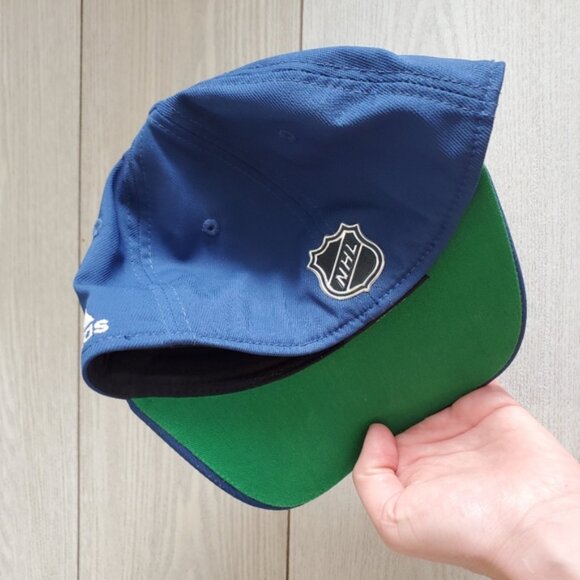 Vancouver Canucks Youth Hat Cap New NWOT Adjustable Back Look - Picture 3 of 6